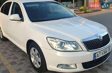 Лифтбек Skoda Octavia 2012 в 