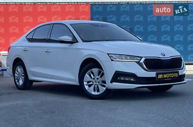 Лифтбек Skoda Octavia 2020 в Киеве