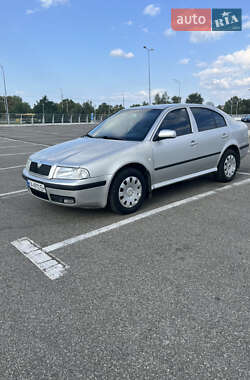 Ліфтбек Skoda Octavia 2004 в Києві