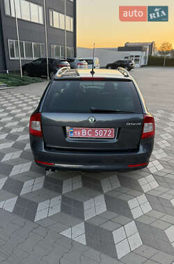 Универсал Skoda Octavia 2010 в 