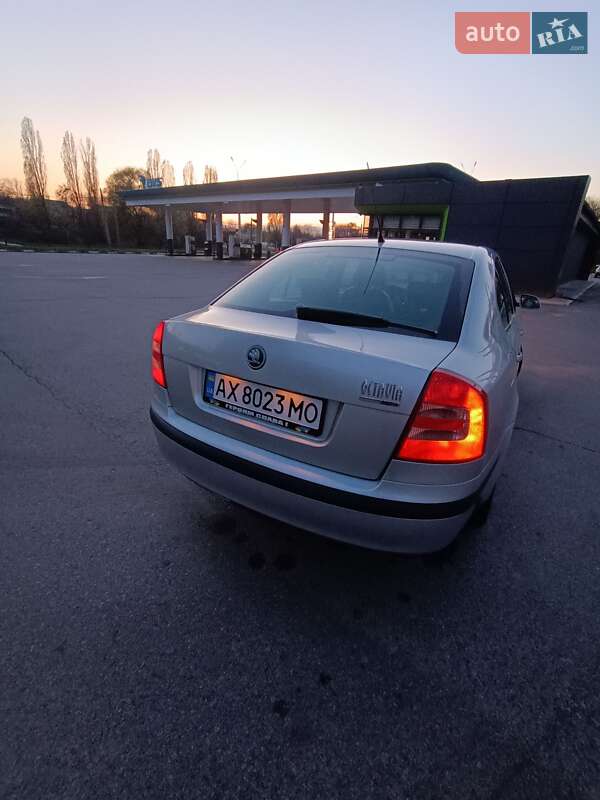 Ліфтбек Skoda Octavia 2004 в Харкові