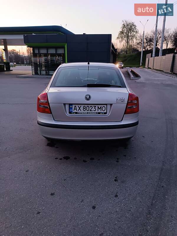 Ліфтбек Skoda Octavia 2004 в Харкові