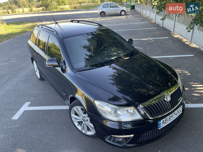 Универсал Skoda Octavia 2010 в Ладыжине