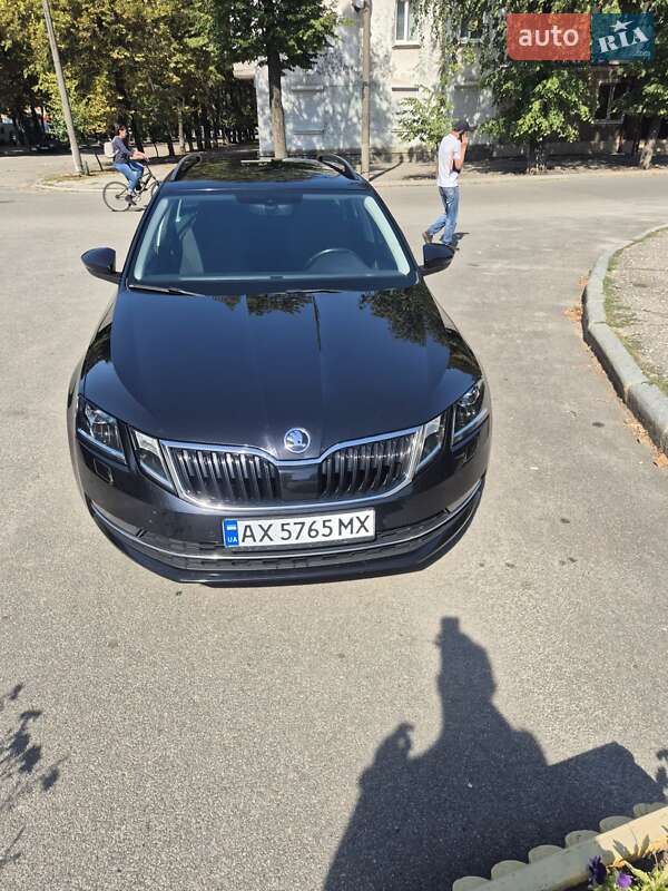 Універсал Skoda Octavia 2017 в Лозовій