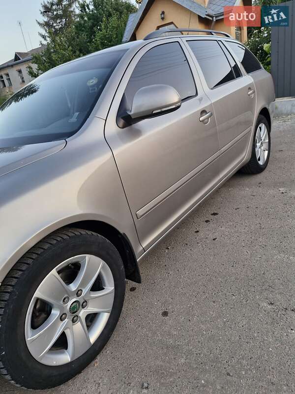 Универсал Skoda Octavia 2010 в Львове