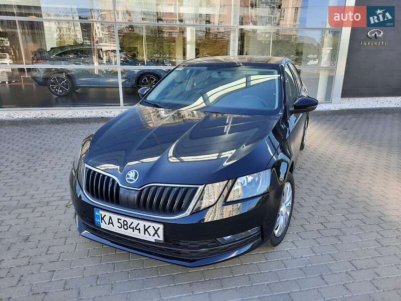 Лифтбек Skoda Octavia 2017 в Хмельницком