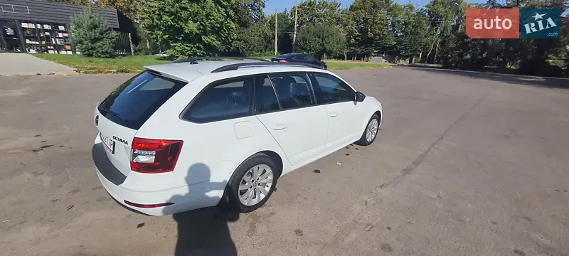 Skoda Octavia 2017 VIN TMBJG7NE4J0238061 фото оголошення 29 з 108