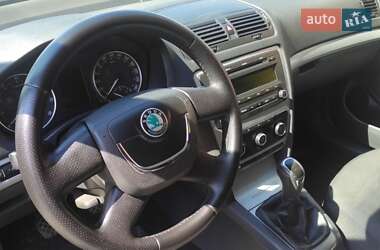 Лифтбек Skoda Octavia 2012 в 