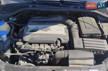 Лифтбек Skoda Octavia 2012 в 