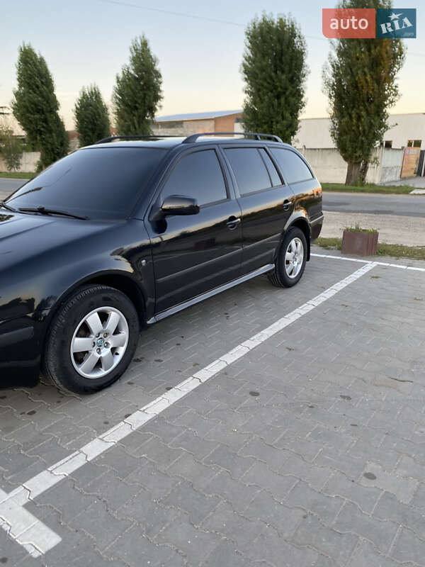 Универсал Skoda Octavia 2009 в Подволочиске