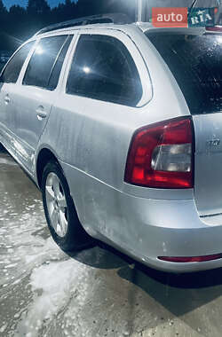 Універсал Skoda Octavia 2012 в 