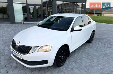 Лифтбек Skoda Octavia 2018 в Тячеве