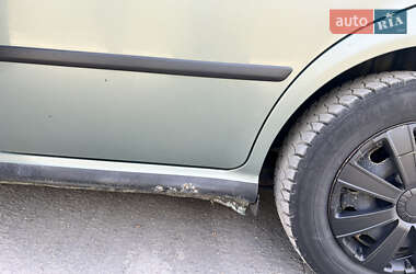 Лифтбек Skoda Octavia 2001 в 
