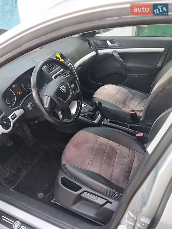 Універсал Skoda Octavia 2010 в Деражні