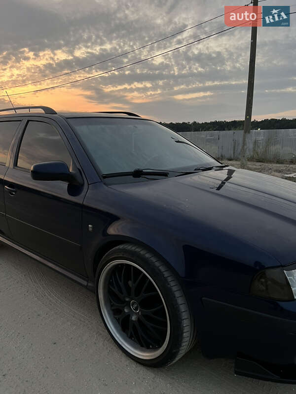 Универсал Skoda Octavia 2003 в Львове