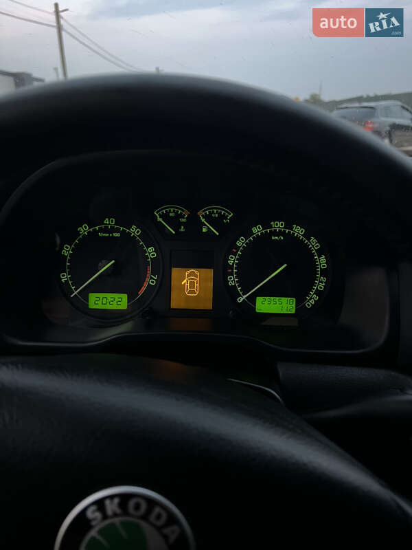 Универсал Skoda Octavia 2003 в Львове