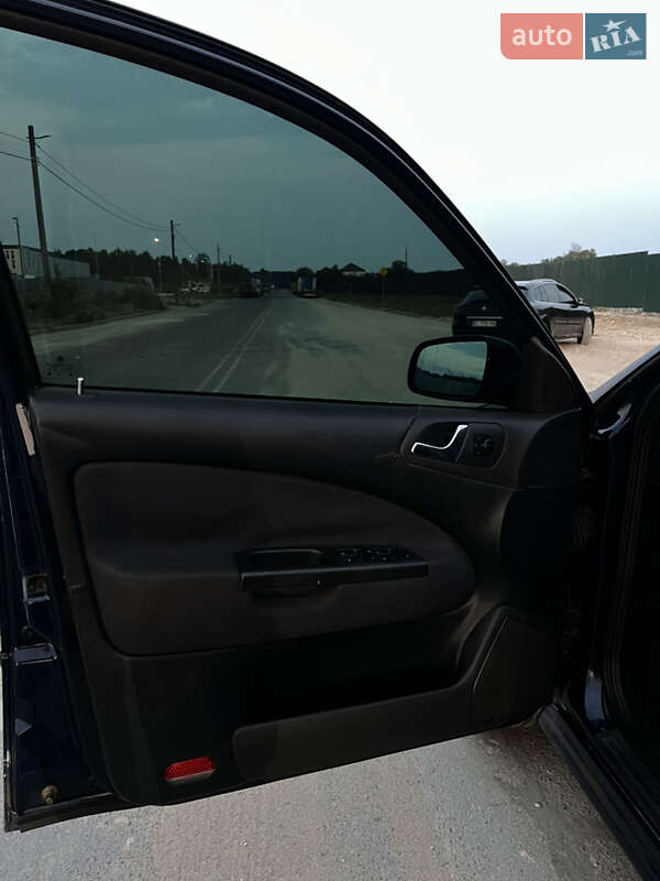 Универсал Skoda Octavia 2003 в Львове