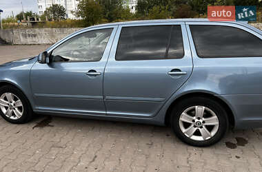 Универсал Skoda Octavia 2009 в 