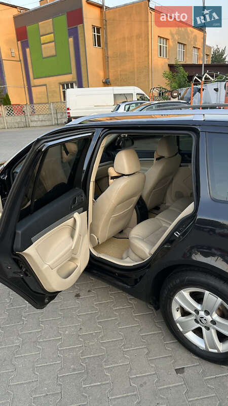 Універсал Skoda Octavia 2012 в Чернівцях