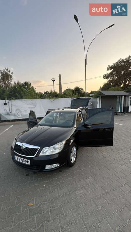 Універсал Skoda Octavia 2012 в Чернівцях