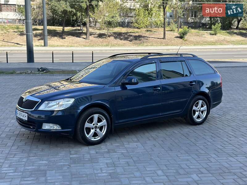 Универсал Skoda Octavia 2012 в Каменском