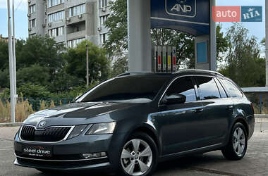 Универсал Skoda Octavia 2017 в Николаеве