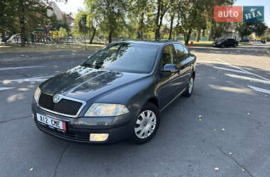 Лифтбек Skoda Octavia 2008 в 