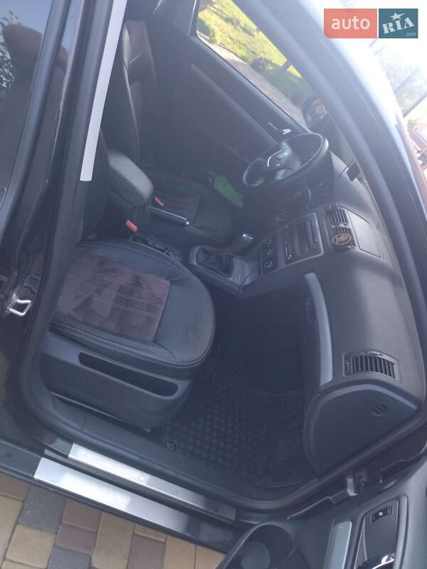 Лифтбек Skoda Octavia 2012 в Житомире