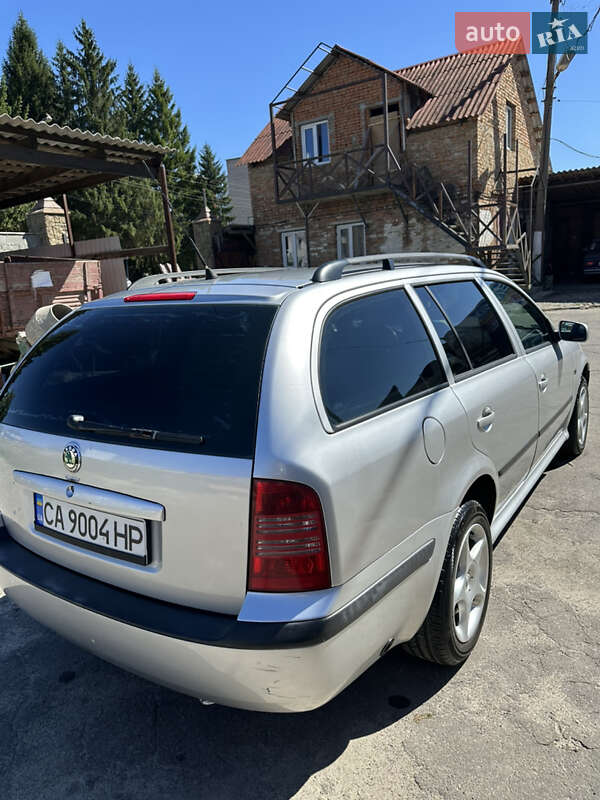 Универсал Skoda Octavia 2004 в Лысянке