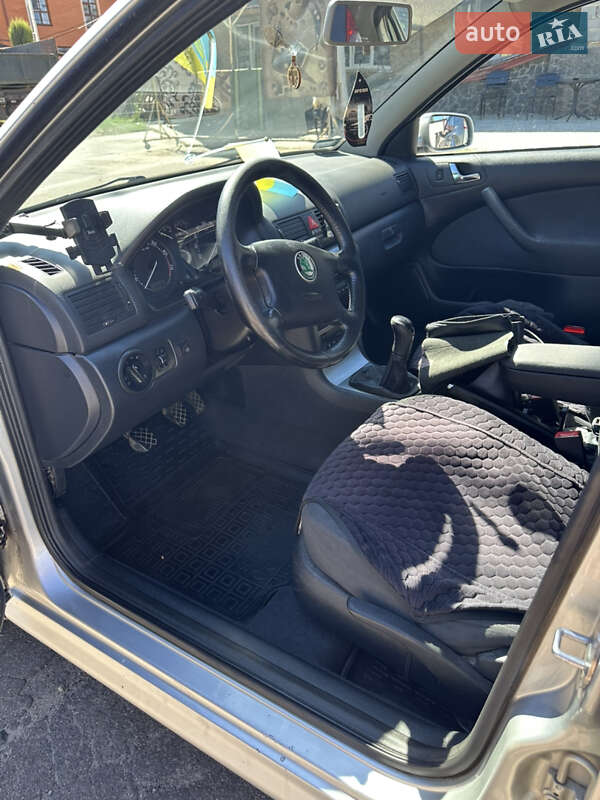 Универсал Skoda Octavia 2004 в Лысянке