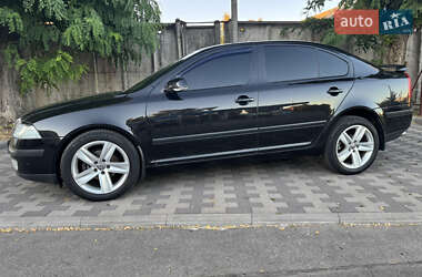 Лифтбек Skoda Octavia 2006 в 