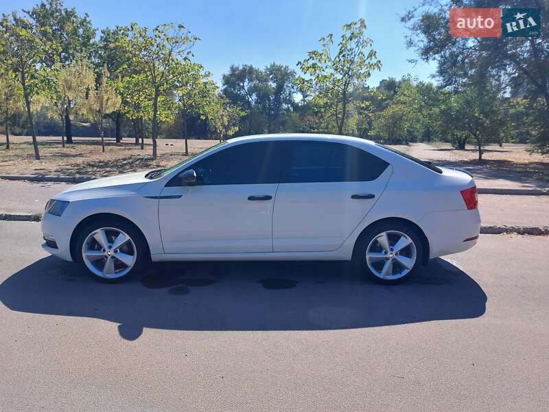 Лифтбек Skoda Octavia 2018 в Днепре