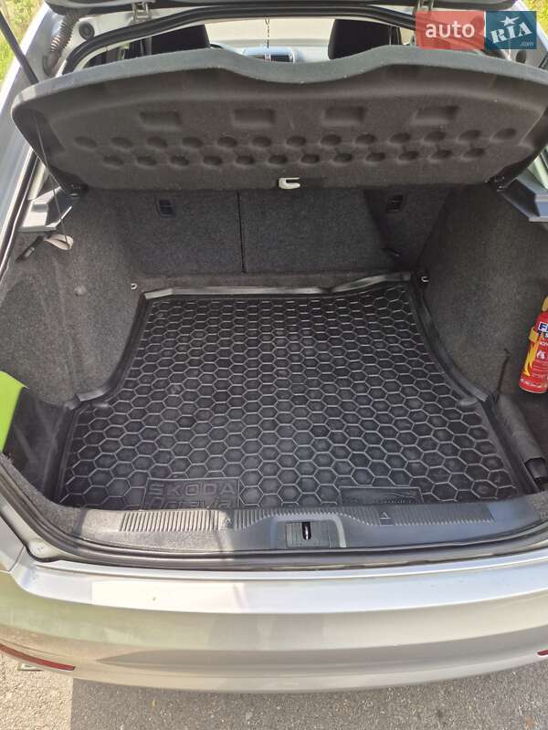 Лифтбек Skoda Octavia 2010 в Иршаве