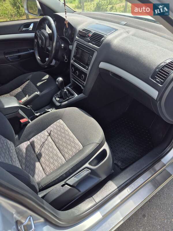 Лифтбек Skoda Octavia 2010 в Иршаве