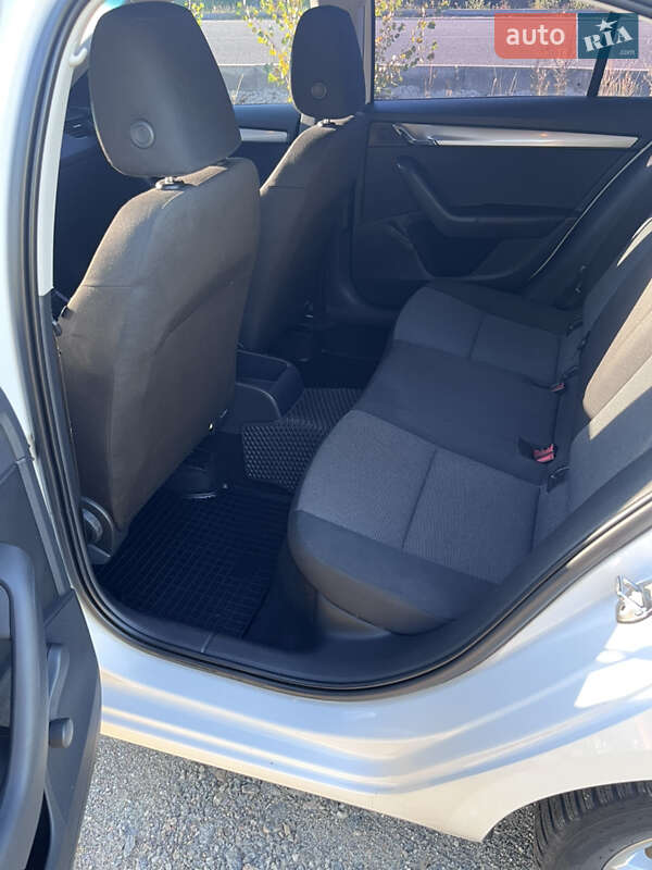 Ліфтбек Skoda Octavia 2013 в Любарі