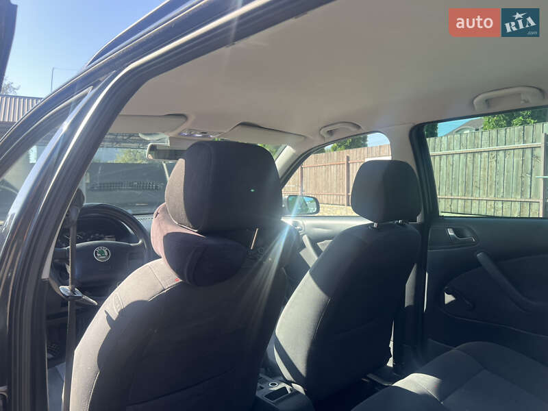 Універсал Skoda Octavia 2002 в Дунаївцях