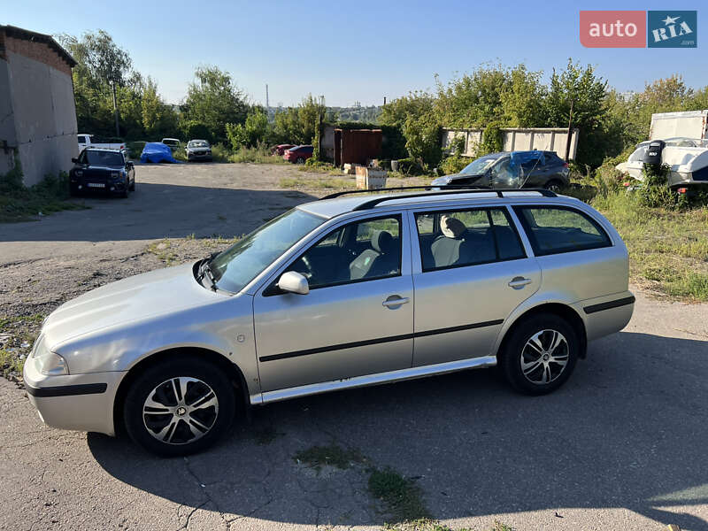 Універсал Skoda Octavia 2006 в Харкові