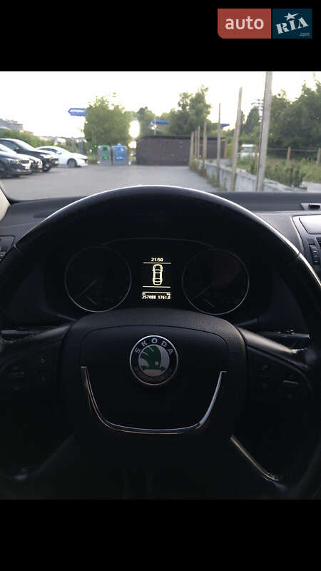 Универсал Skoda Octavia 2010 в Львове