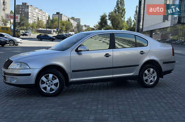 Лифтбек Skoda Octavia 2006 в 