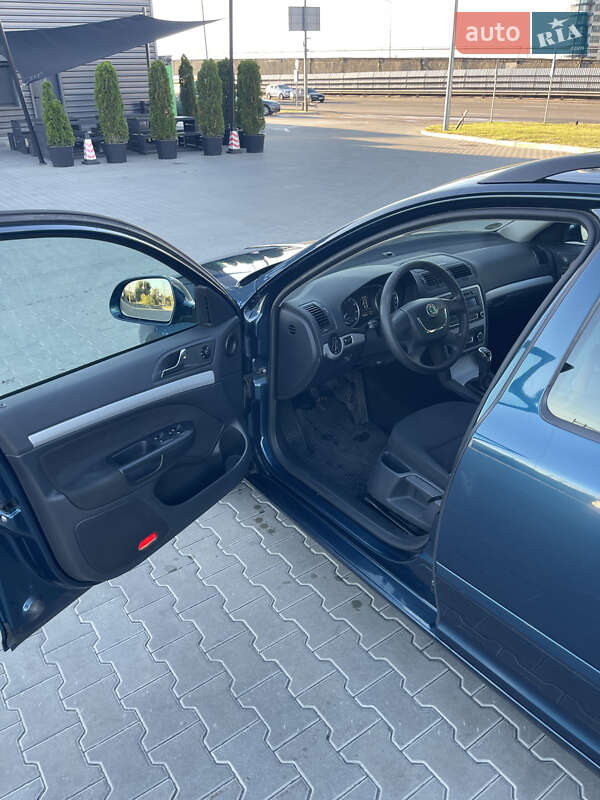 Универсал Skoda Octavia 2012 в Киеве фото 7 Универсал Skoda Octavia 2012 в Киеве