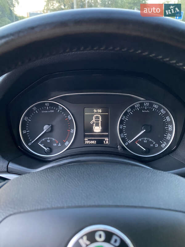 Универсал Skoda Octavia 2010 в Ровно