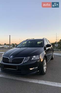 Универсал Skoda Octavia 2019 в Киеве