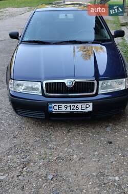 Лифтбек Skoda Octavia 2002 в 