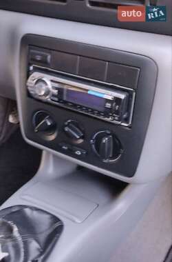 Лифтбек Skoda Octavia 2002 в 