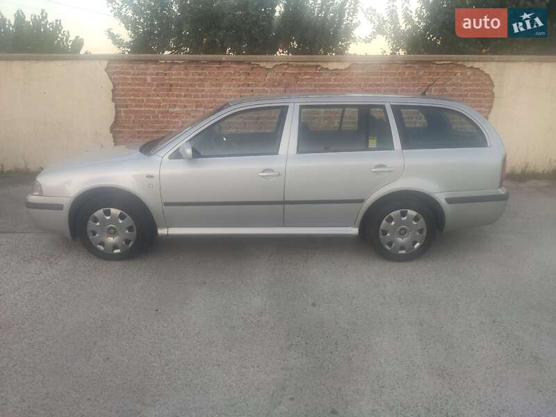 Универсал Skoda Octavia 2001 в Киеве