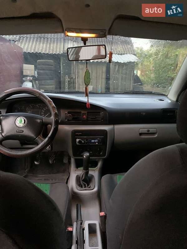 Лифтбек Skoda Octavia 1999 в Козельце