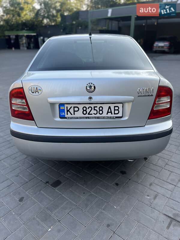 Ліфтбек Skoda Octavia 2004 в Запоріжжі