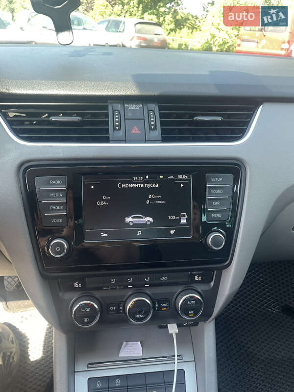 Лифтбек Skoda Octavia 2015 в Львове