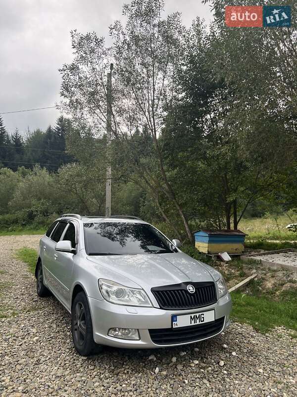 Универсал Skoda Octavia 2009 в Сходнице фото 12 Универсал Skoda Octavia 2009 в Сходнице