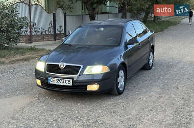 Лифтбек Skoda Octavia 2004 в Черновцах